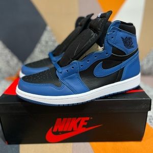 Air Jordan 1 retro Marina Blue size 9